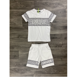 2 delig set Unioue wit